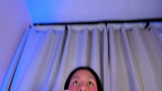 EviePhoenix online show from February 2025 04:01:01 AM