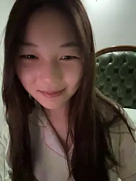 Snapshot of Sweet-Angel999 chatting on May 2026 03:41:01 PM Sweet-Angel999 online show from May 2026 03:41:01 PM