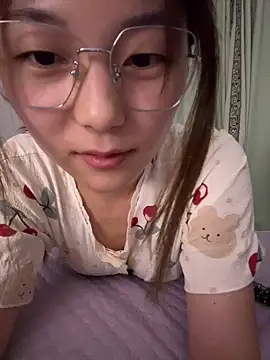 Snapshot of Sweet-Angel999 chatting on June 2026 03:40:02 PM Sweet-Angel999 online show from June 2026 03:40:02 PM