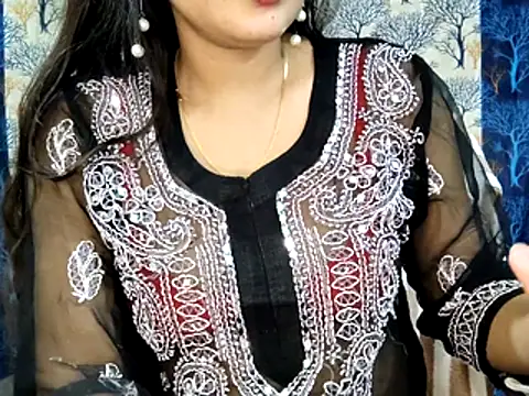 Snapshot of Aarvi_Arora chatting on November 2025 10:14:02 AM Aarvi Arora online show from November 2025 10:14:02 AM