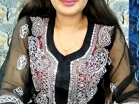 Snapshot of Aarvi_Arora chatting on December 2025 11:30:02 AM Aarvi Arora online show from December 2025 11:30:02 AM