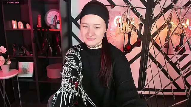 Lily Moonlight online show from February 2026 08:14:01 AM