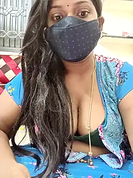 Snapshot of Renuma chatting on February 2025 12:33:01 PM Renuma online show from February 2025 12:33:01 PM