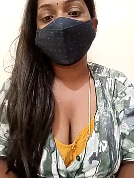 Snapshot of Renuma chatting on February 2025 03:58:01 AM Renuma online show from February 2025 03:58:01 AM