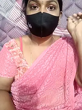 Snapshot of Renuma chatting on October 2025 03:10:02 AM Renuma online show from October 2025 03:10:02 AM