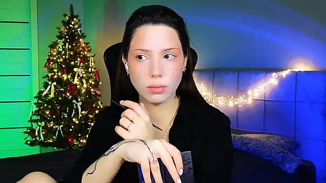 Stacy Gonzales  online show from January 2025 06:19:02 AM