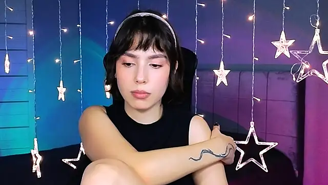 Stacy Gonzales  online show from November 2025 08:36:02 AM