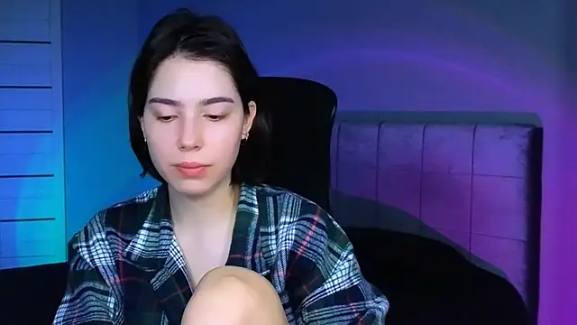 Stacy Gonzales  online show from November 2025 06:23:01 AM