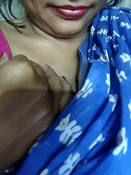 Snapshot of Wifesuman40 chatting on December 2024 06:03:02 PM Wifesuman40 online show from December 2024 06:03:02 PM