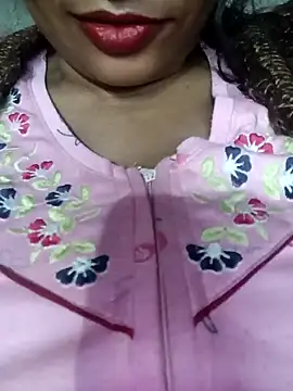 Snapshot of Wifesuman40 chatting on December 2024 06:01:02 PM Wifesuman40 online show from December 2024 06:01:02 PM