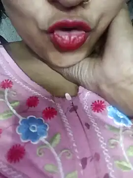 Snapshot of Wifesuman40 chatting on December 2024 09:21:02 AM Wifesuman40 online show from December 2024 09:21:02 AM