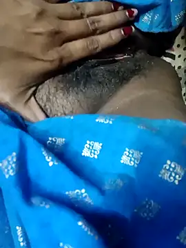 Snapshot of Wifesuman40 chatting on December 2024 11:33:02 AM Wifesuman40 online show from December 2024 11:33:02 AM