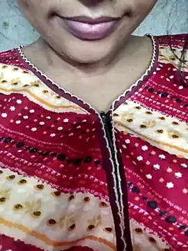 Snapshot of Wifesuman40 chatting on December 2024 02:32:02 AM Wifesuman40 online show from December 2024 02:32:02 AM