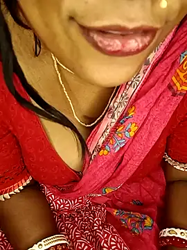 Snapshot of Wifesuman40 chatting on December 2024 06:57:02 AM Wifesuman40 online show from December 2024 06:57:02 AM