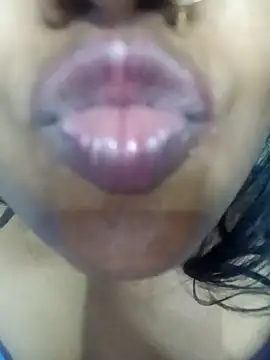 Snapshot of Wifesuman40 chatting on January 2025 01:39:02 AM Wifesuman40 online show from January 2025 01:39:02 AM