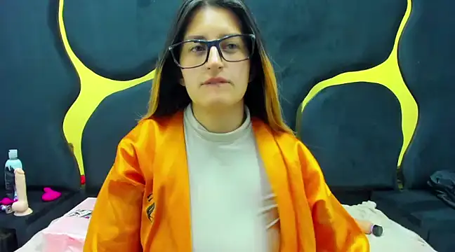 GiaRoussel online show from February 2025 07:35:01 PM