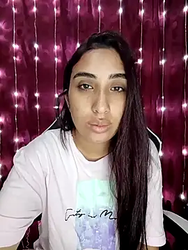 Snapshot of ifeelverywet_andhot chatting on April 2026 03:07:01 PM ifeelverywet andhot online show from April 2026 03:07:01 PM