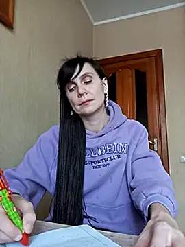 Francenia lolis online show from February 2025 09:17:02 AM