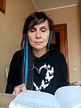 Francenia lolis online show from September 2025 08:41:02 AM