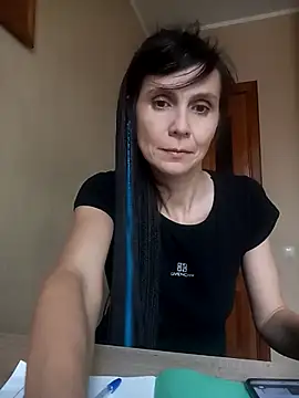 Francenia lolis online show from October 2025 09:06:02 AM