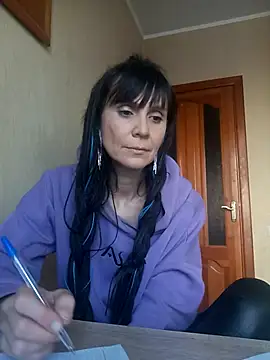 Snapshot of Francenia_lolis chatting on March 2026 07:09:02 AM Francenia lolis online show from March 2026 07:09:02 AM