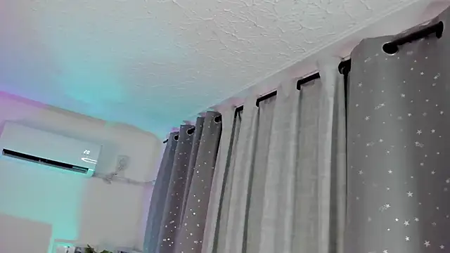 Snapshot of valery_yepes chatting on February 2025 03:28:02 PM valery yepes online show from February 2025 03:28:02 PM