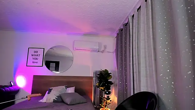 Snapshot of valery_yepes chatting on February 2025 03:21:01 PM valery yepes online show from February 2025 03:21:01 PM