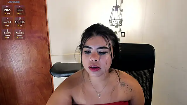 aitana-purple online show from October 2025 06:19:02 PM