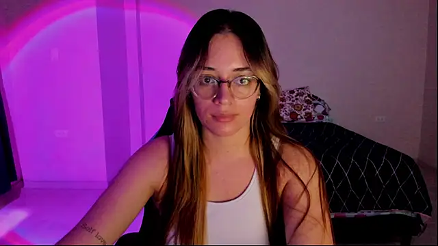 atenas 05  online show from November 2025 09:35:01 PM