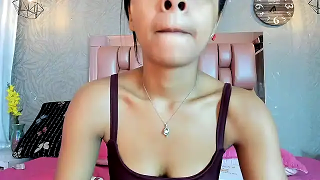 KOURTNEY-- online show from December 2025 02:38:01 AM