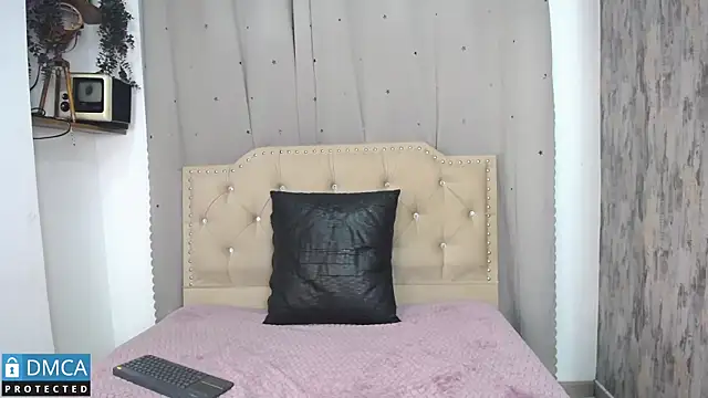 CataFox  online show from March 2025 01:45:01 AM