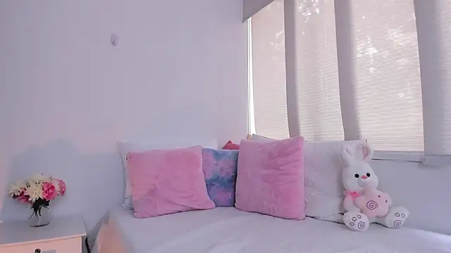 Brisa blue online show from February 2025 04:11:02 PM