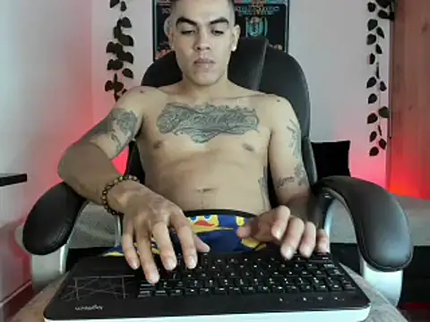 Snapshot of mikee_scooth chatting on March 2025 07:57:02 AM mikee scooth online show from March 2025 07:57:02 AM