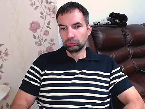 Leo 1617 online show from October 2025 08:59:01 AM