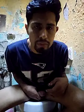 Snapshot of Menpolla_hot chatting on November 2025 05:39:01 AM Menpolla hot online show from November 2025 05:39:01 AM