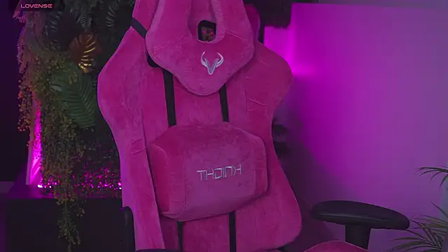 CuteMousee online show from June 2026 08:20:02 AM