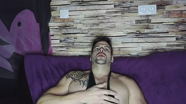 XxBigboybandxX online show from January 2025 04:51:02 PM