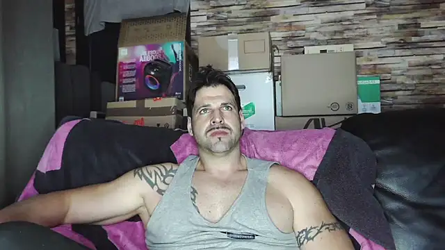 XxBigboybandxX online show from March 2026 06:26:01 PM