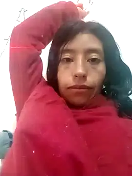 karolinee 66  online show from December 2024 04:40:01 AM