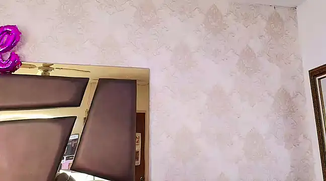 ZoehRoux online show from February 2025 04:39:02 AM