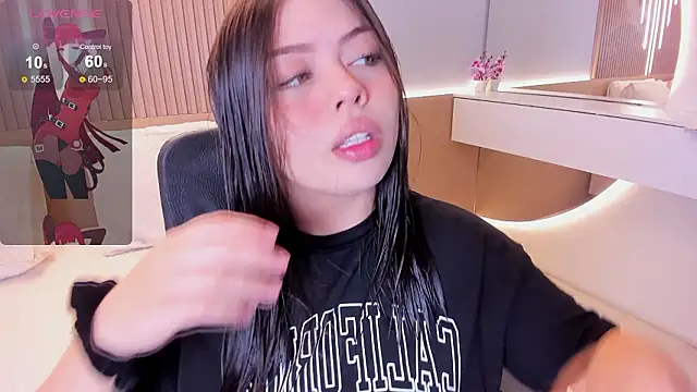 Snapshot of Sexy_paradise18_ chatting on February 2026 03:38:02 AM Sexy paradise18 online show from February 2026 03:38:02 AM