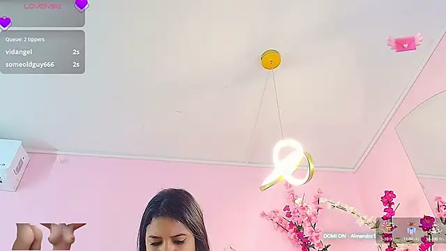 Snapshot of almendraevans chatting on March 2025 03:10:02 PM almendraevans online show from March 2025 03:10:02 PM