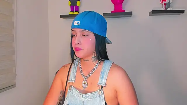 Gangster Girl online show from December 2024 03:59:02 AM