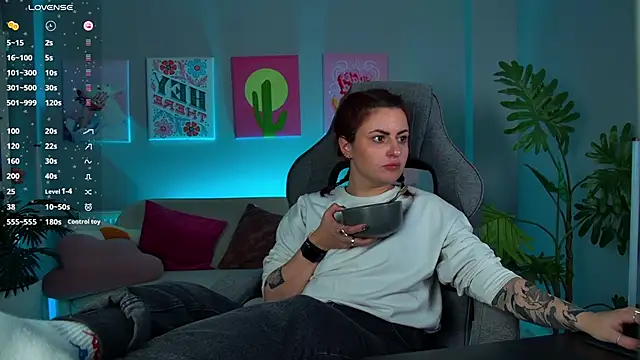 Lana  May online show from November 2025 11:36:02 AM