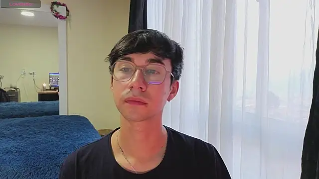 Snapshot of cameron_cum chatting on December 2025 11:08:01 AM cameron cum online show from December 2025 11:08:01 AM