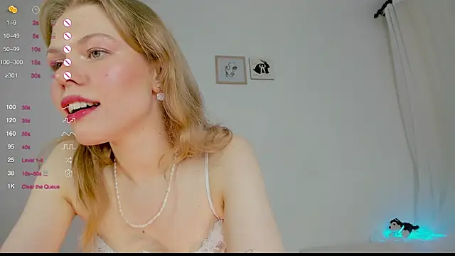 Snapshot of ass_latte chatting on December 2024 11:07:01 PM ass latte online show from December 2024 11:07:01 PM