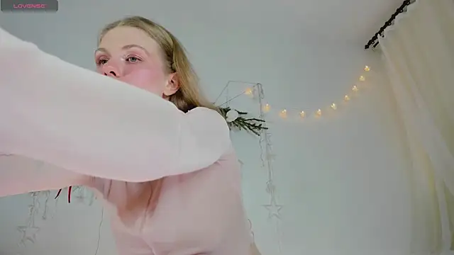 Snapshot of ass_latte chatting on December 2024 02:40:01 AM ass latte online show from December 2024 02:40:01 AM