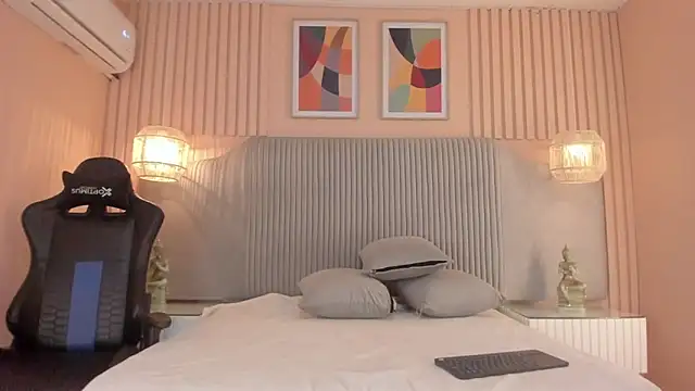 samyriverss online show from December 2025 11:38:02 AM