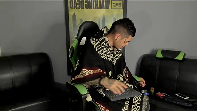 Snapshot of jamesinked_ chatting on January 2025 03:38:02 AM jamesinked online show from January 2025 03:38:02 AM