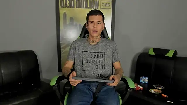 Snapshot of jamesinked_ chatting on February 2025 03:00:02 AM jamesinked online show from February 2025 03:00:02 AM